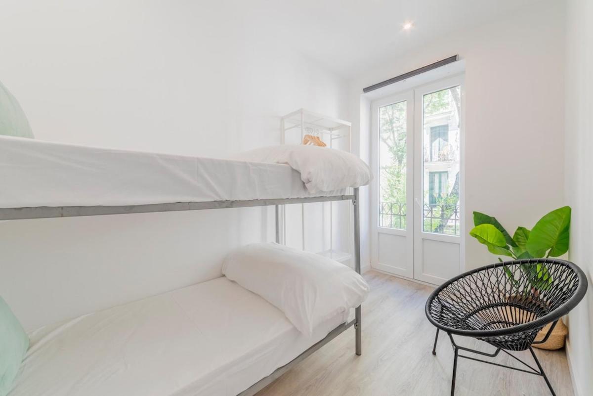 Encantador Apartamento Atocha Мадрид Экстерьер фото